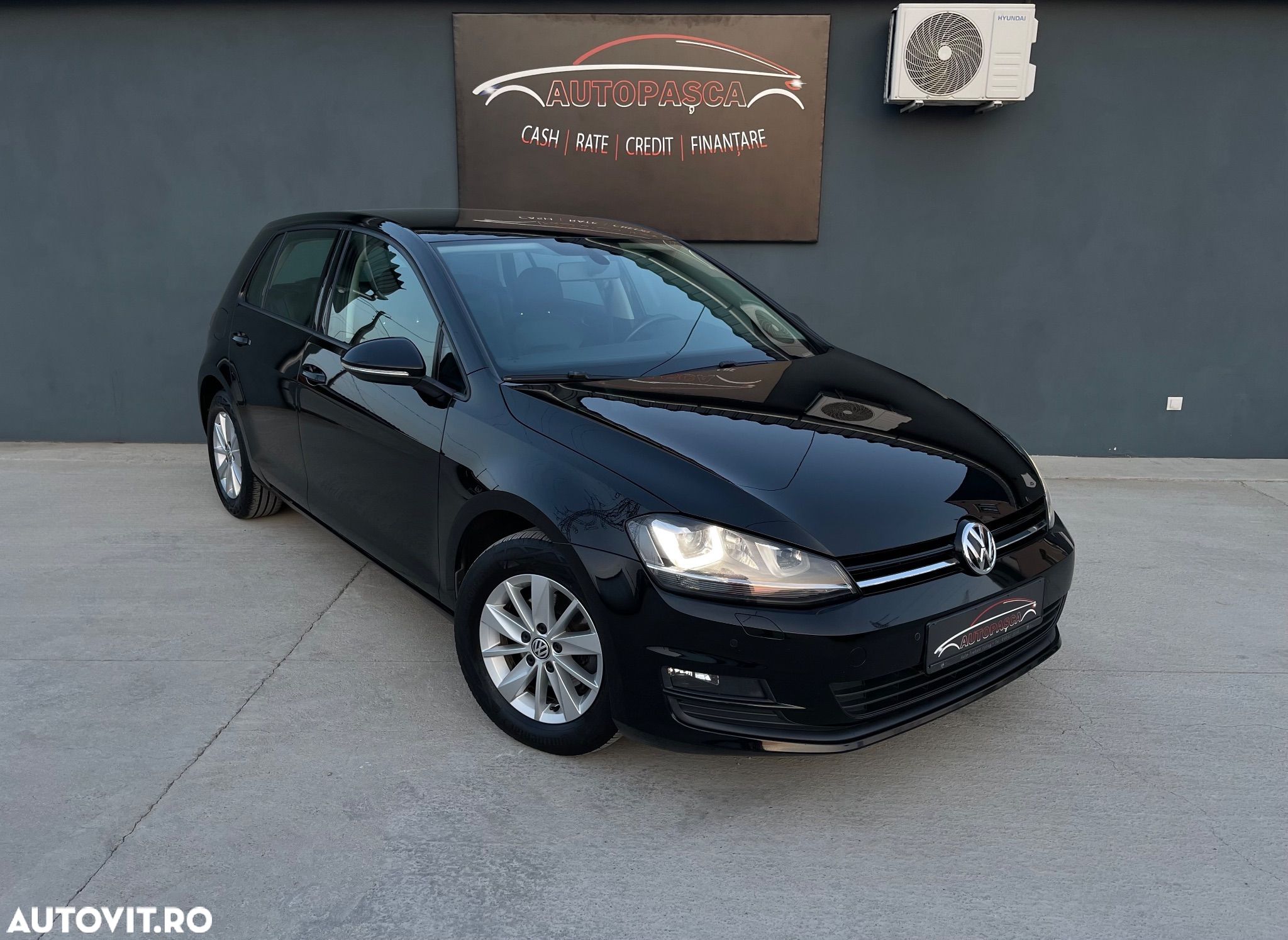 Volkswagen Golf 1.2 TSI BMT DSG Highline - 1