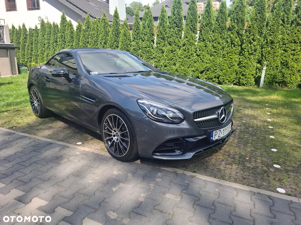 Mercedes-Benz SLC 200 9G-TRONIC RedArt Edition - 18