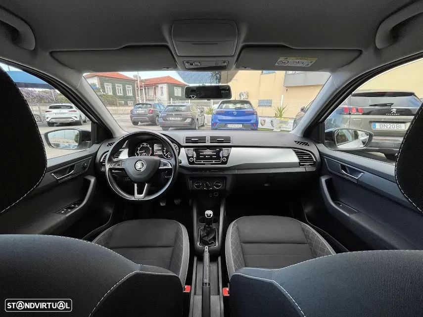 Skoda Fabia 1.0 TSI Active - 10