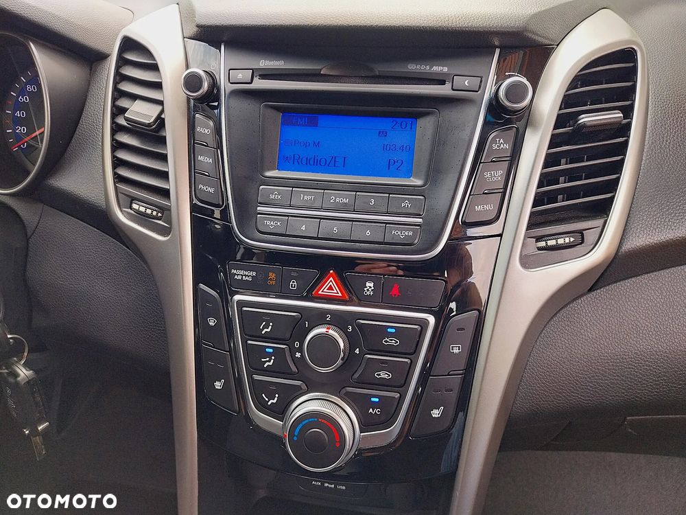 Hyundai i30 1.6 Automatik Style - 26