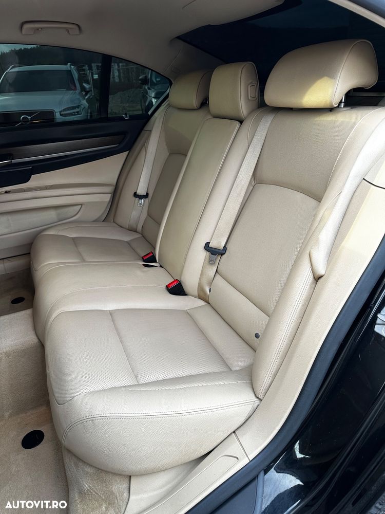 BMW Seria 7 740d xDrive - 8