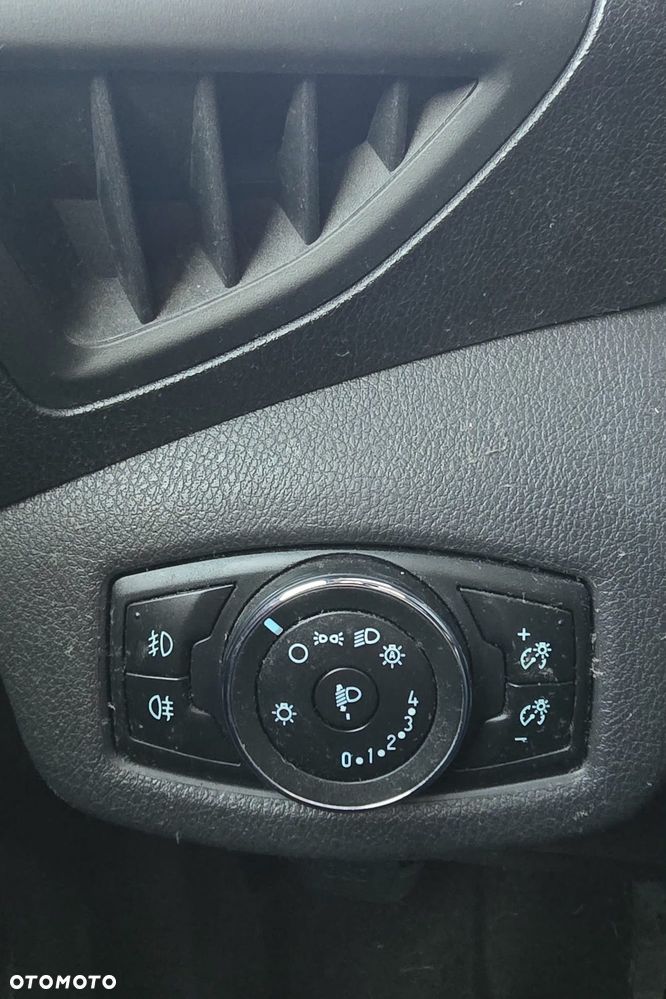 Ford Tourneo Connect 1.6 TDCi Titanium - 7