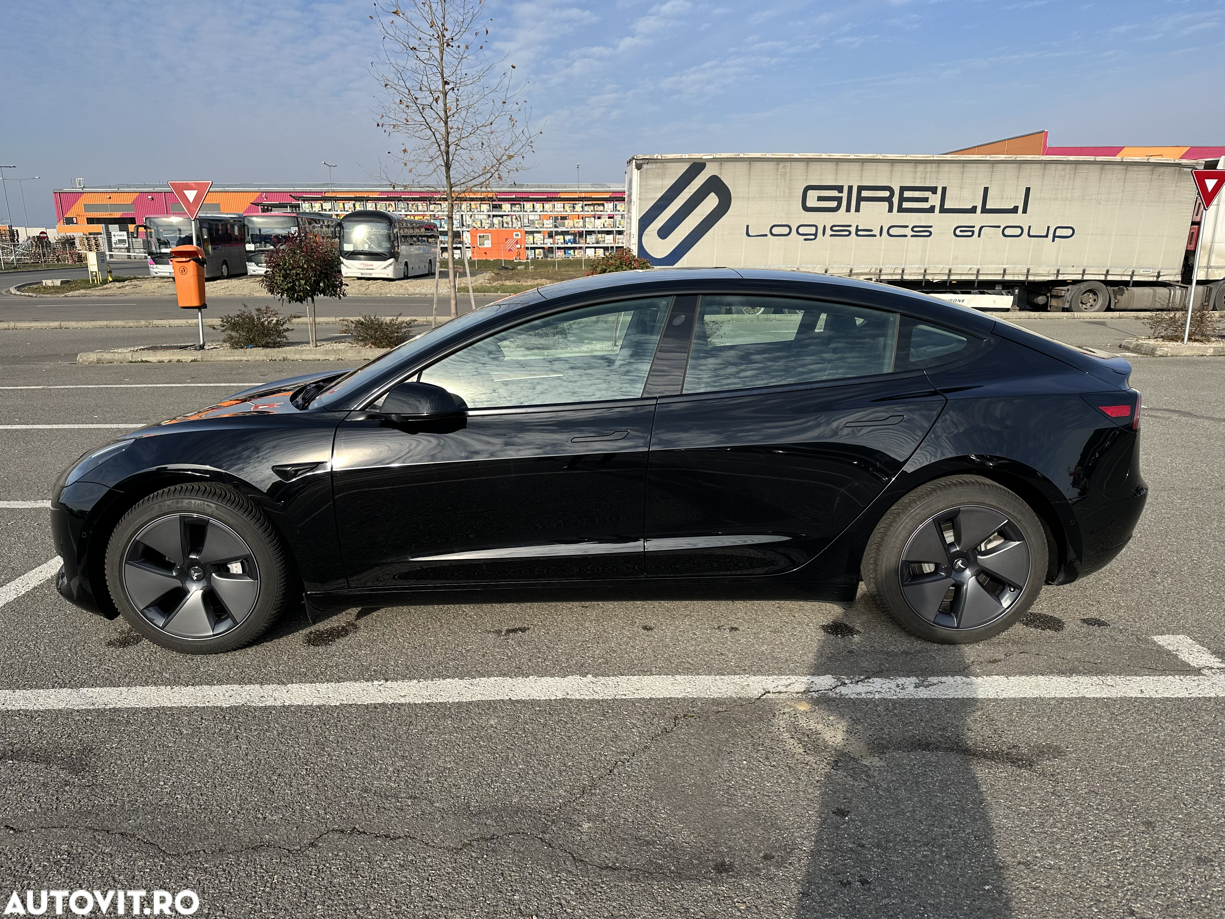 Tesla Model 3 - 6