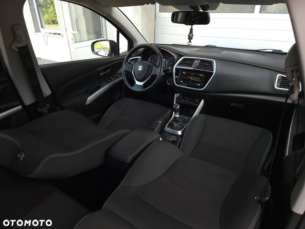 Suzuki SX4 S-Cross 1.4 Boosterjet Allgrip Comfort+ - 36