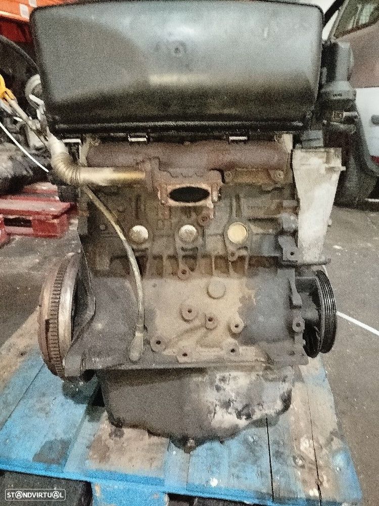 Motor Volkswagen Polo (6N1) - 2