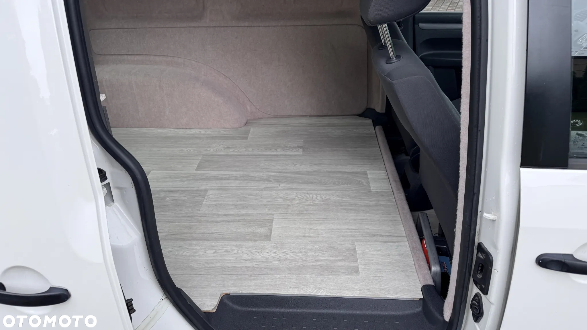 Volkswagen Caddy 1.6 TDI Highline - 24