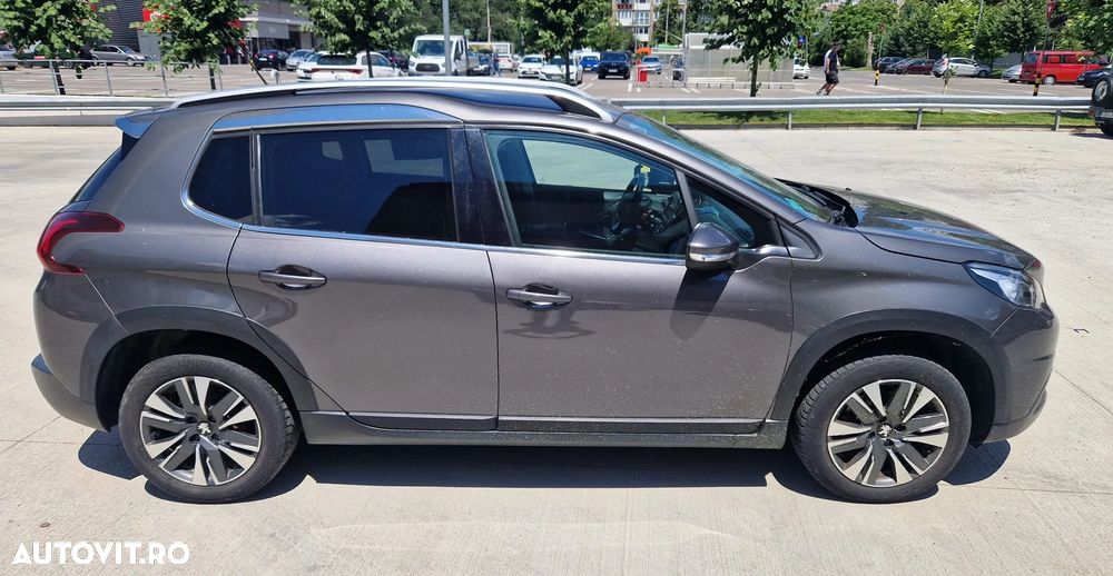 Peugeot 2008 1.2 PureTech Turbo S&S Allure - 2