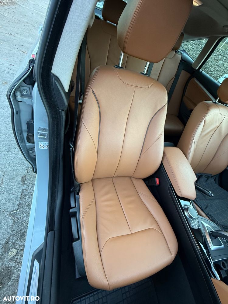 BMW Seria 3 320i xDrive AT - 10