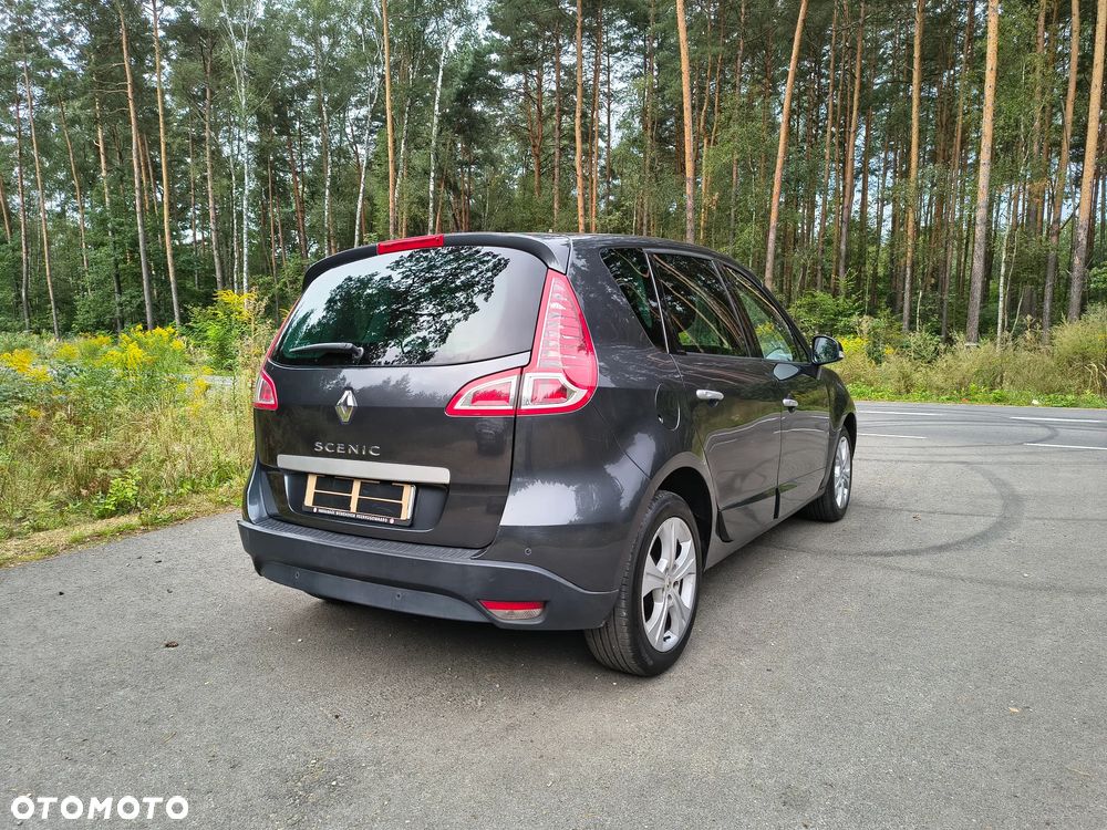 Renault Scenic 1.6 16V 110 Dynamique - 8