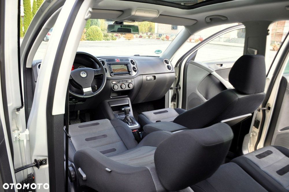 Volkswagen Tiguan - 27