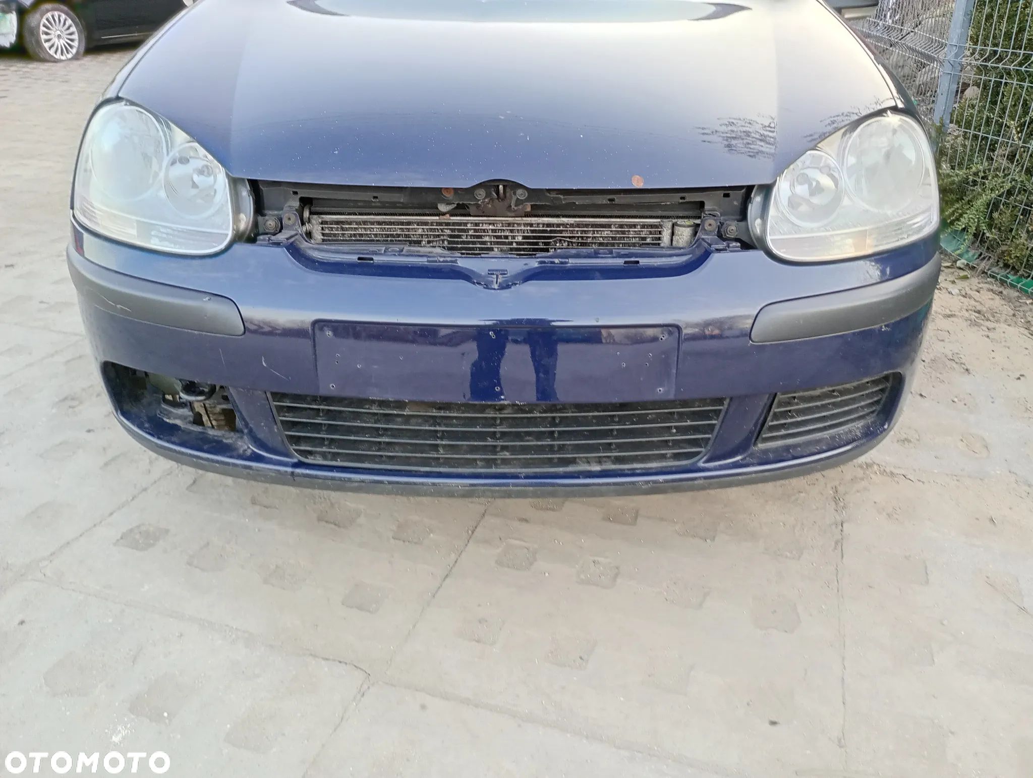 VW GOLF V hatchback zderzak przedni przód LA5G - 1