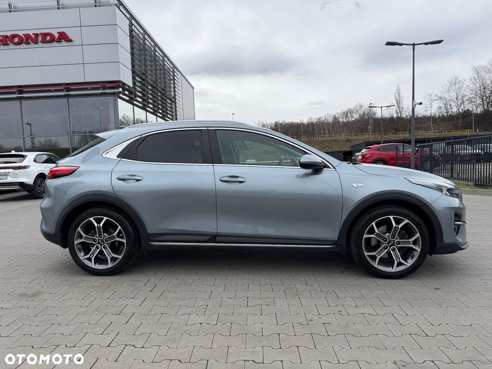Kia XCeed 1.4 T-GDI M - 4