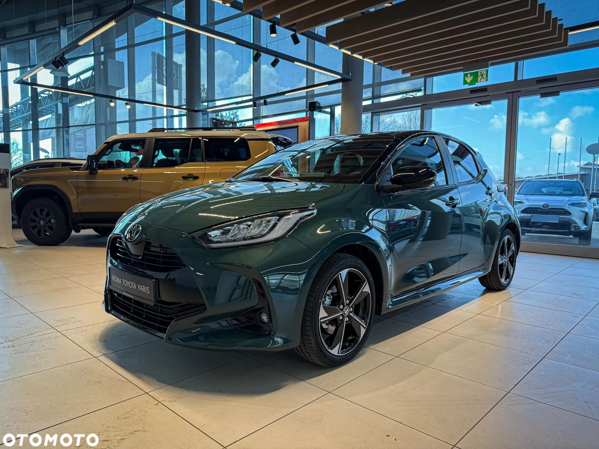 Toyota Yaris Hybrid 1.5 Executive - 1