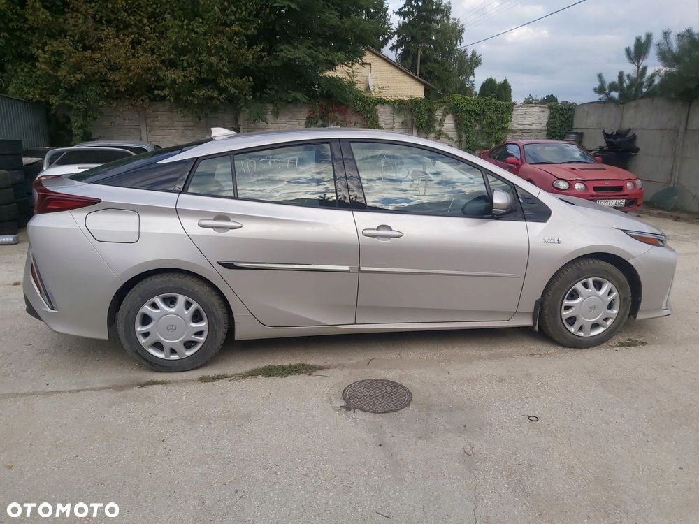 Toyota Prius IV 1,8 xw50 PRIME Listwa ozdobna drzwi prawy tył PT938-47160 - 2