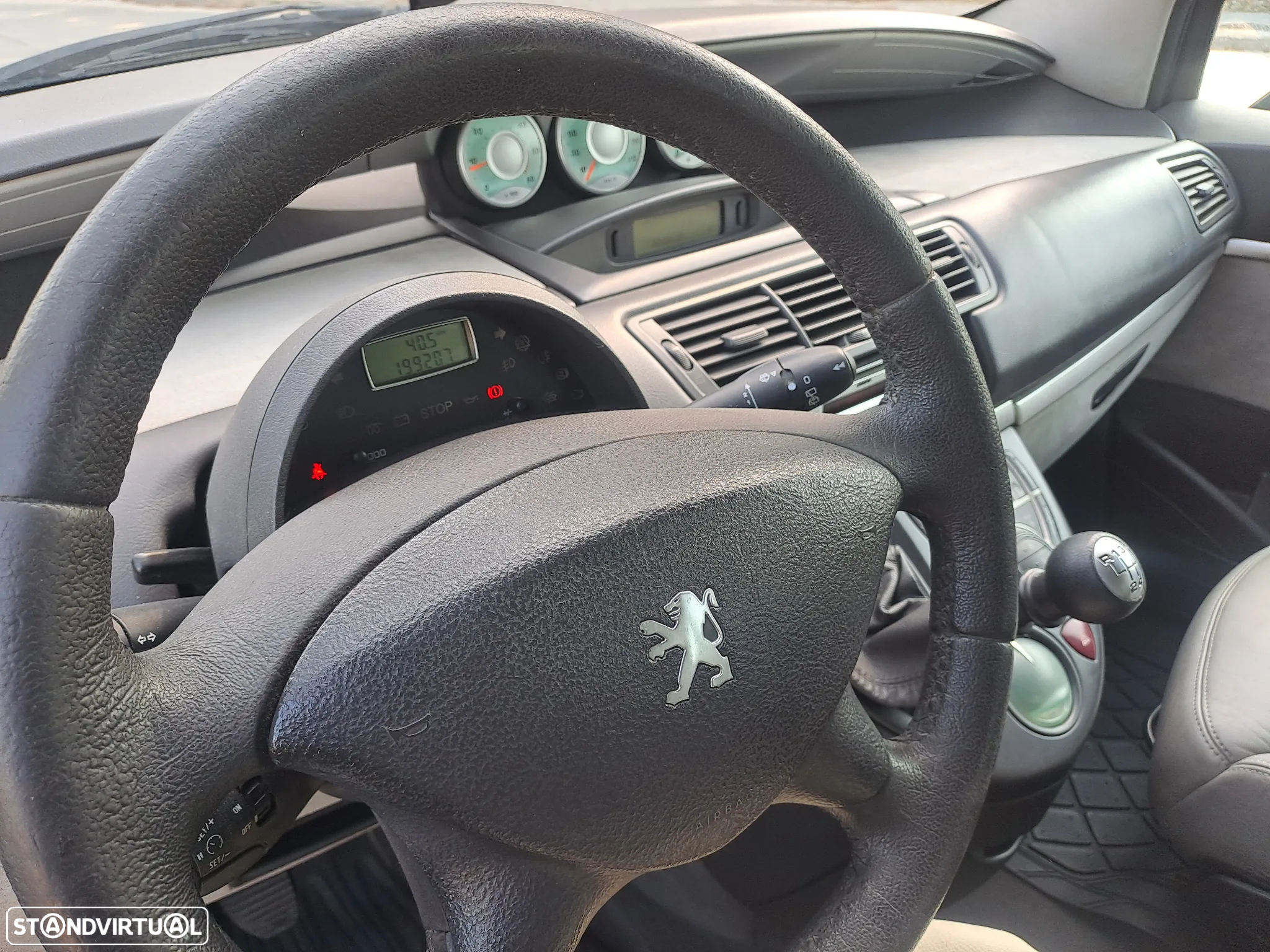 Peugeot 807 2.2 HDi - 21