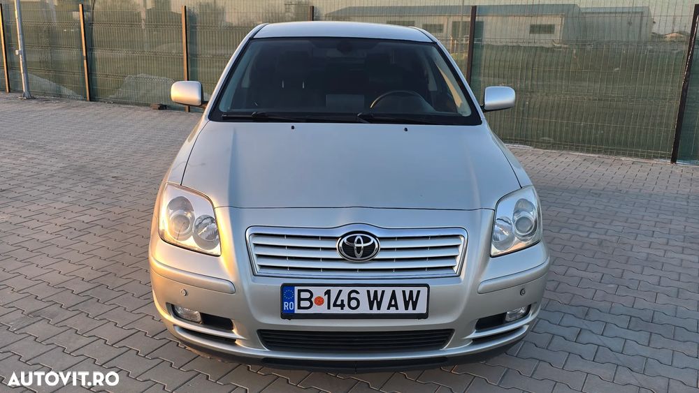Toyota Avensis - 14