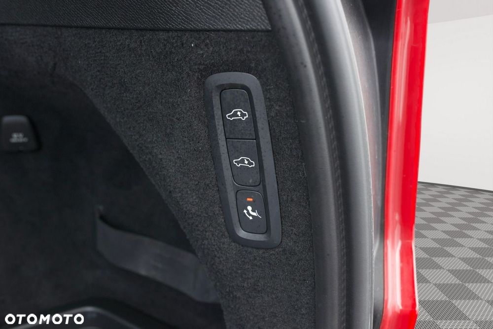 Volvo XC 90 B5 D AWD Plus Bright - 29