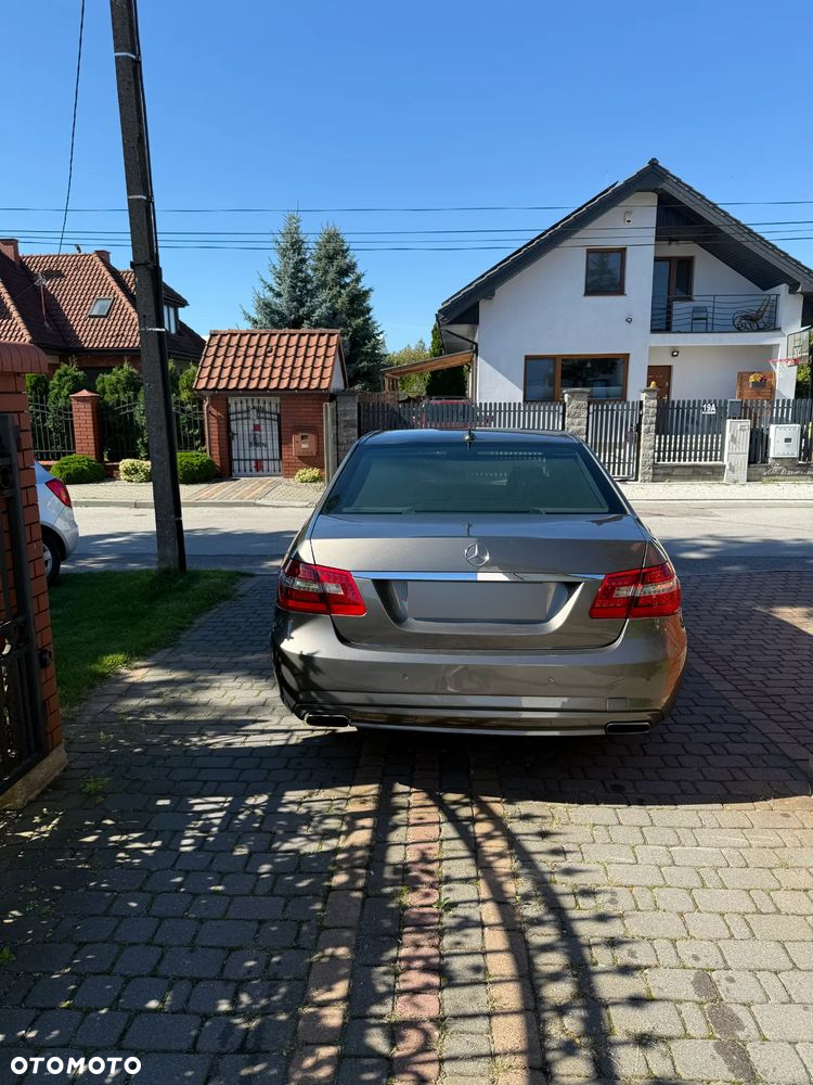 Mercedes-Benz Klasa E 350 CDI BlueEff Elegance - 25