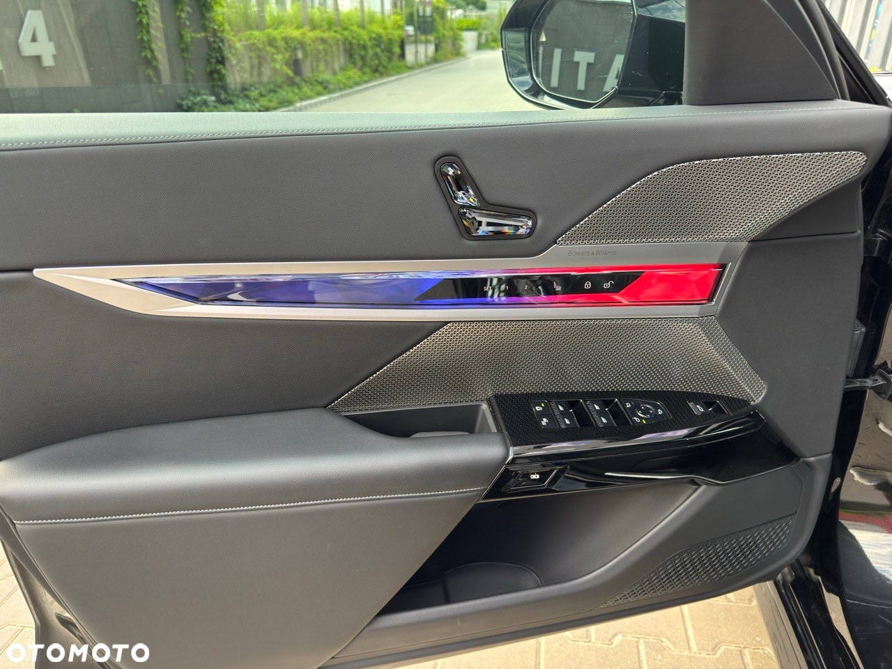 BMW Seria 7 740d xDrive - 22