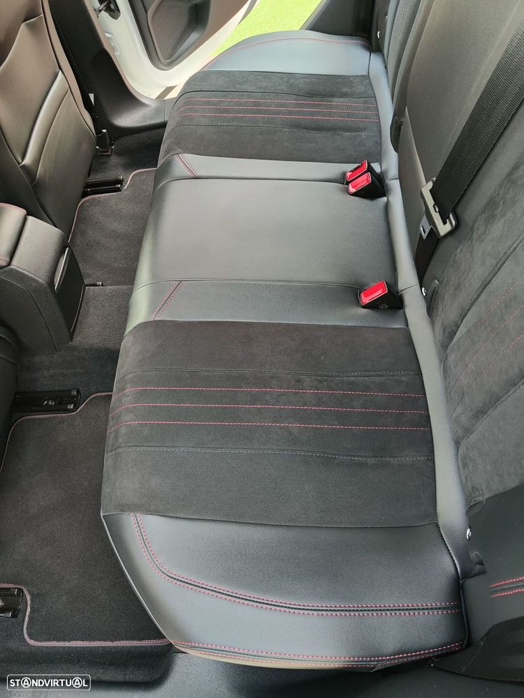 Peugeot 308 SW 1.5 BlueHDi GT EAT8 - 36