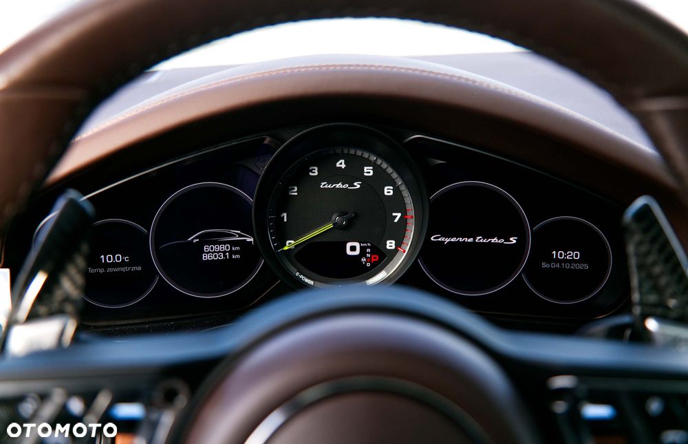 Porsche Cayenne Turbo S E-Hybrid Tiptronic S - 14