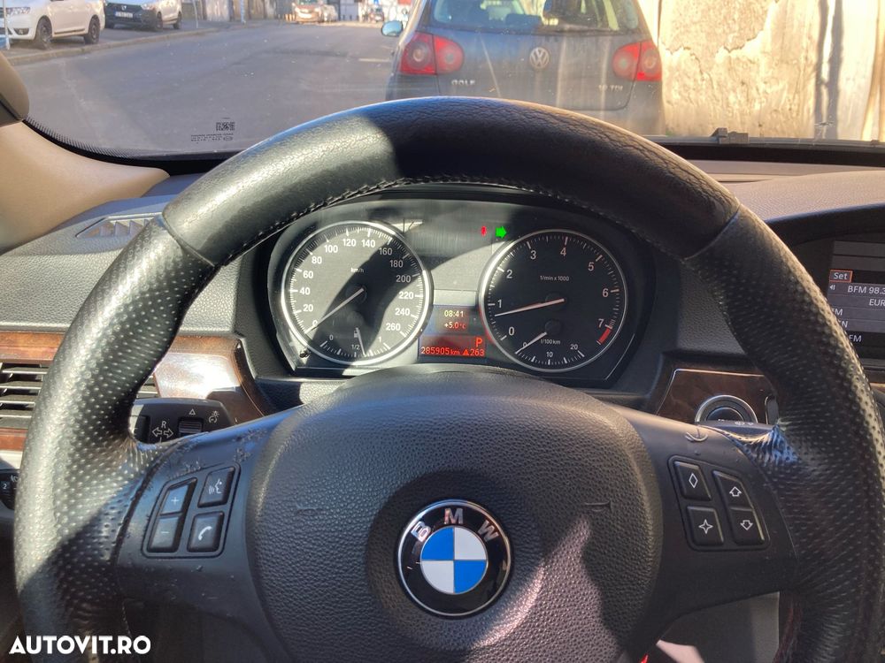 BMW Seria 3 320i Aut. - 5