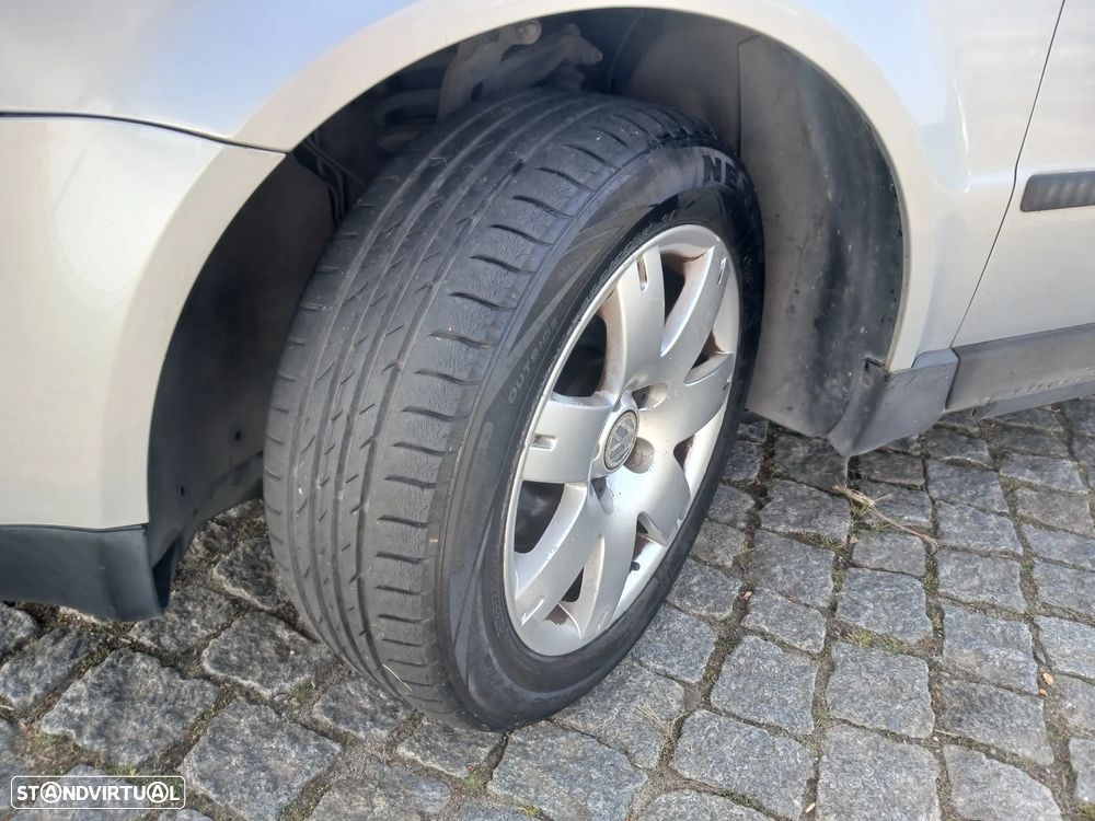 VW Passat 1.9 TDi Trendline - 14