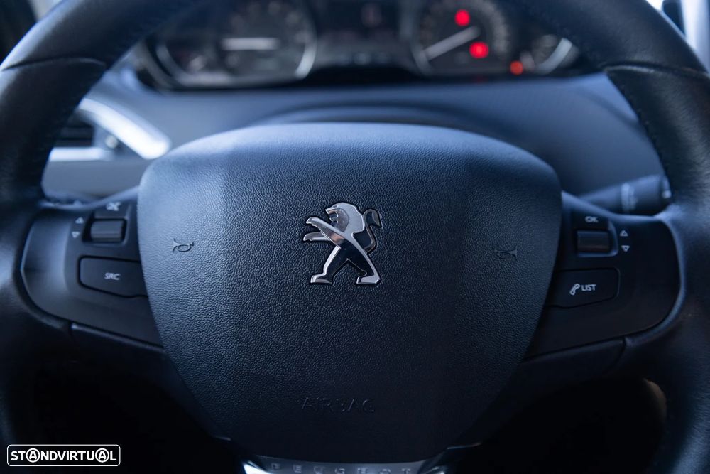 Peugeot 208 1.2 PureTech Allure - 20