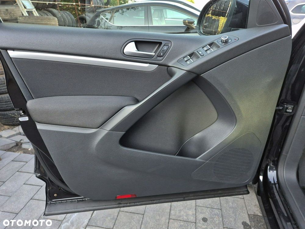 Volkswagen Tiguan 1.4 TSI 4Motion Lounge Sport & Style - 12