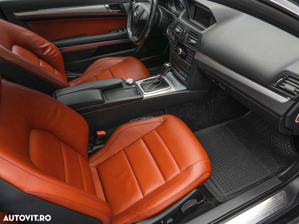 Mercedes-Benz E - 12