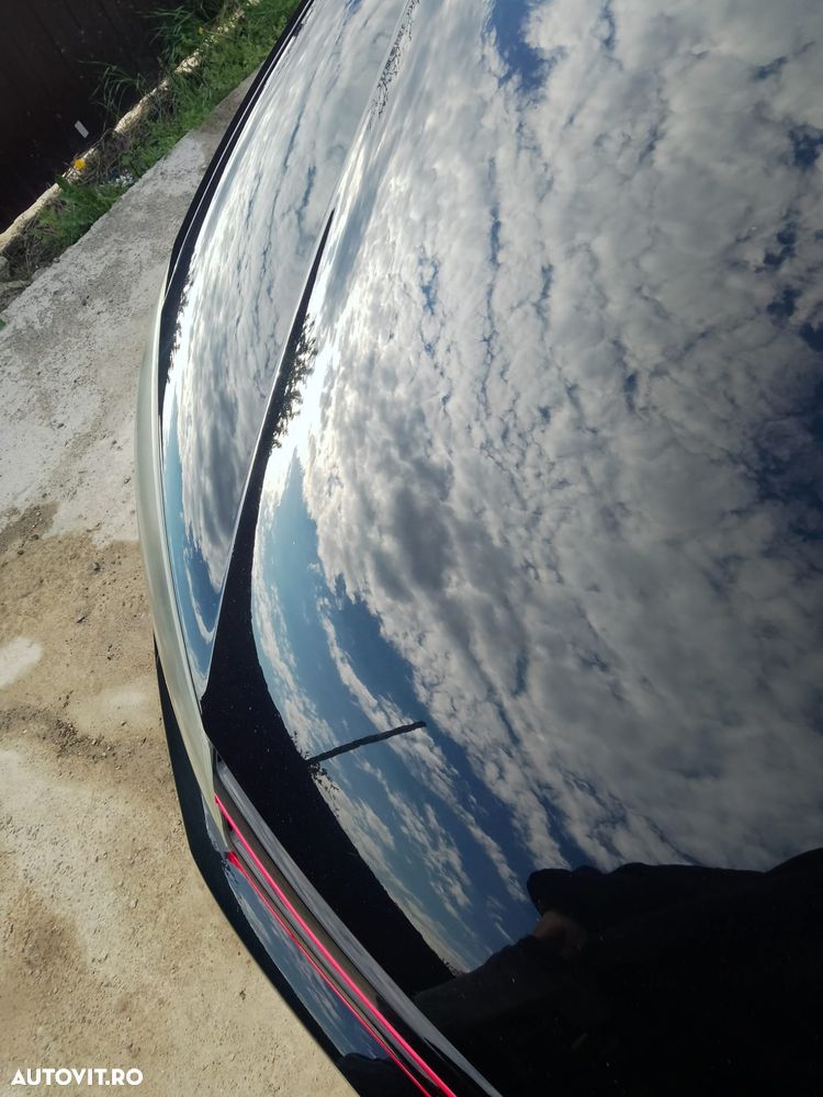 Volkswagen Golf - 5