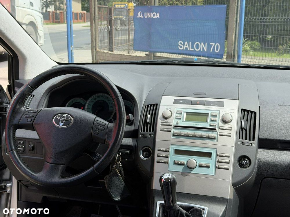 Toyota Corolla Verso - 27