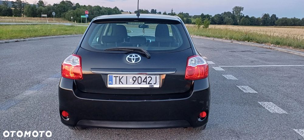 Toyota Auris 1.4 D-4D - 4