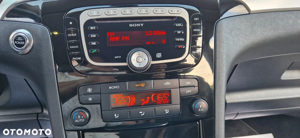 Ford S-Max - 19