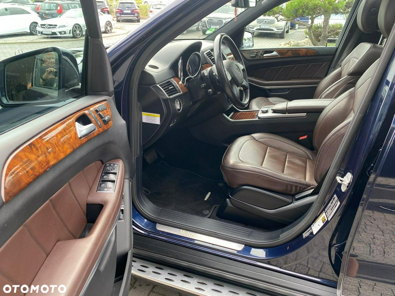 Mercedes-Benz GL - 10