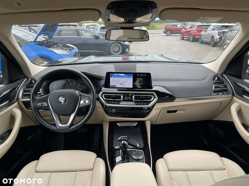 BMW X3 xDrive20d Luxury Line - 8