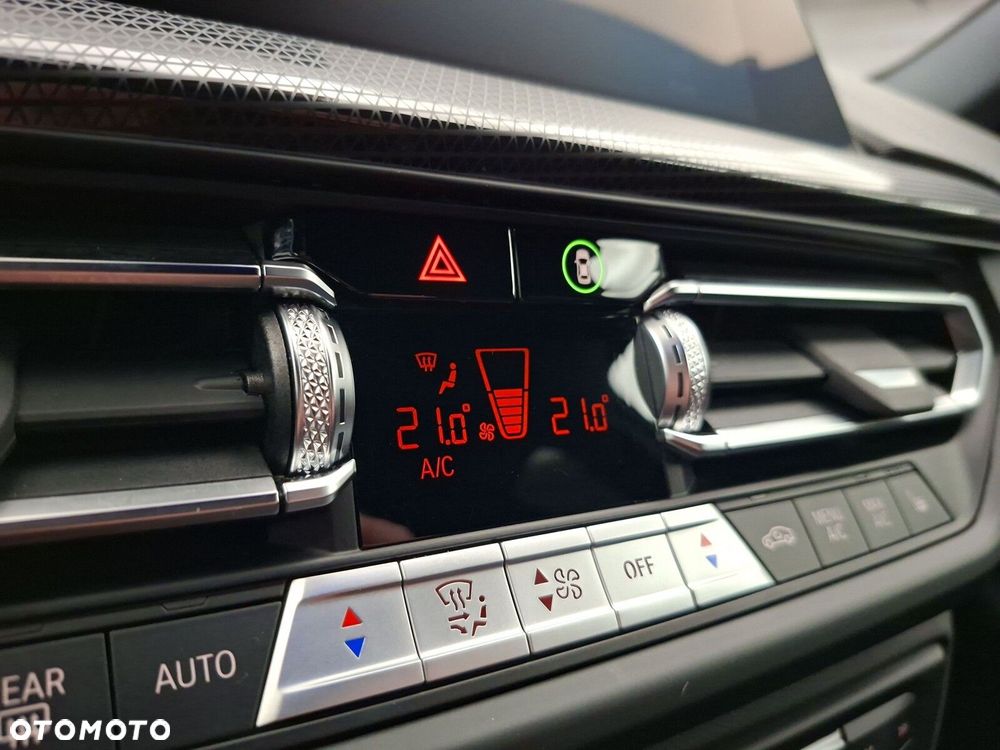 BMW Seria 2 M235i xDrive ColorVision Edition - 25