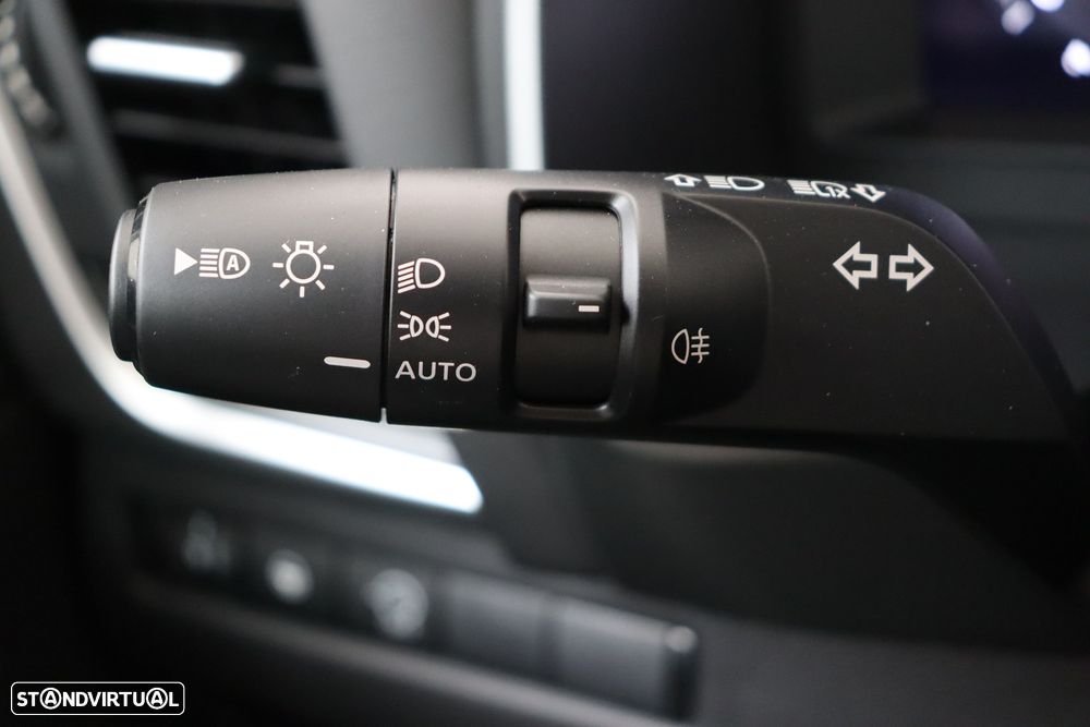 Nissan Qashqai 1.3 DIG-T N-Connecta Xtronic - 19