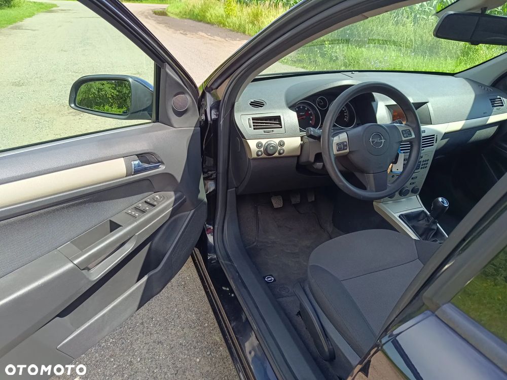 Opel Astra 1.4 NJoy - 9