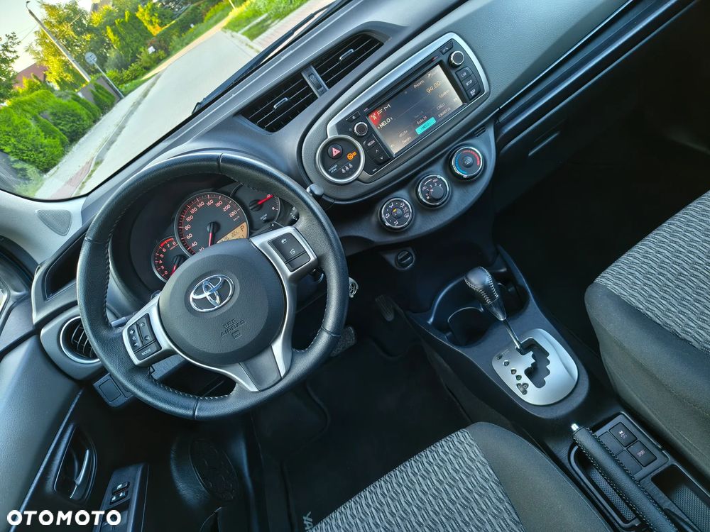 Toyota Yaris - 7