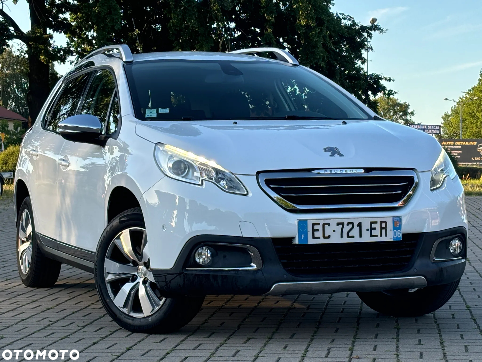 Peugeot 2008 1.2 Pure Tech Crossway S&S EAT6 - 7