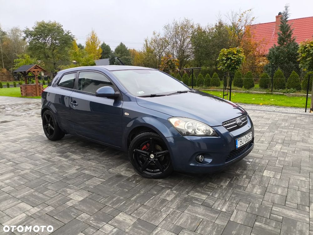 Kia ProCeed - 2