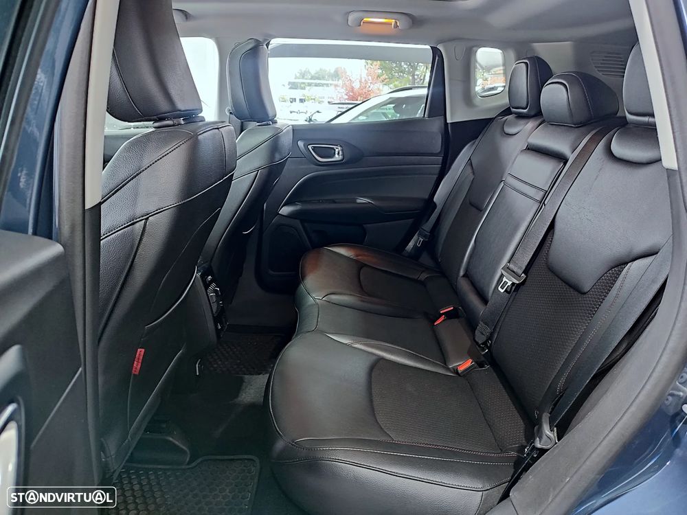 Jeep Compass 1.3 TG Trailhawk - 9