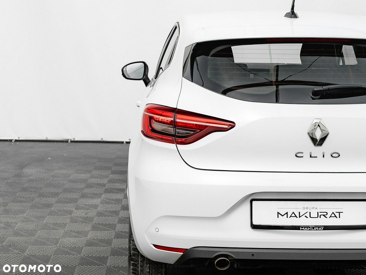 Renault Clio 1.0 TCe Equilibre - 12
