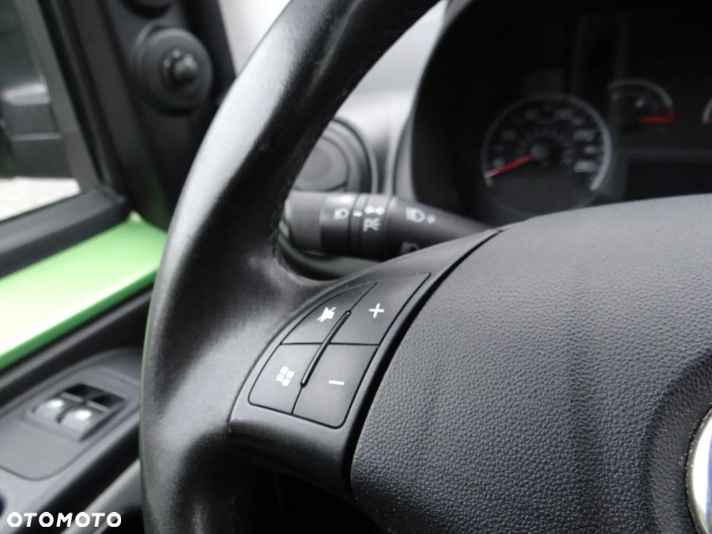 Fiat Qubo 1.4 8V MyLife - 28