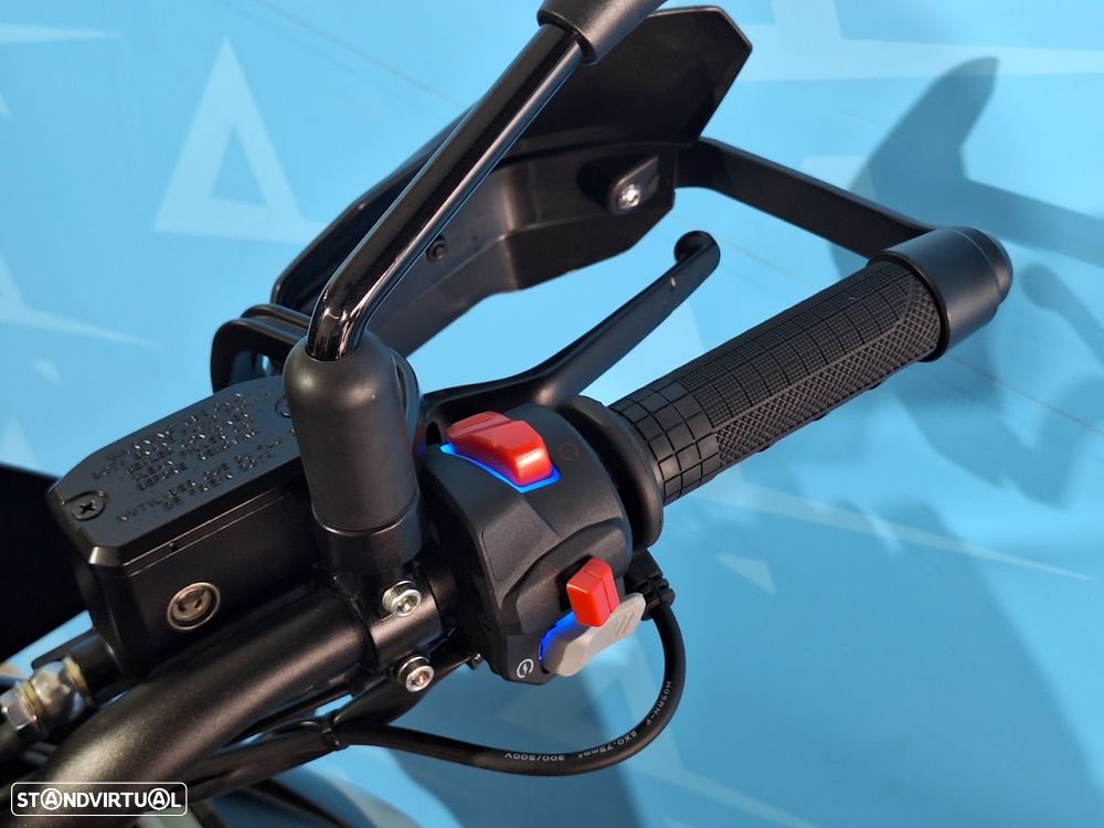 Benelli TRK 702 X - 9