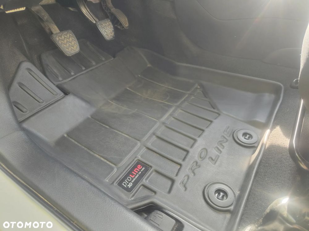 Toyota Yaris 1.0 Active - 24