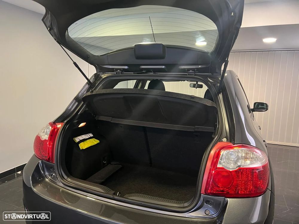 Toyota Auris 1.33 VVT-i ACtive - 25