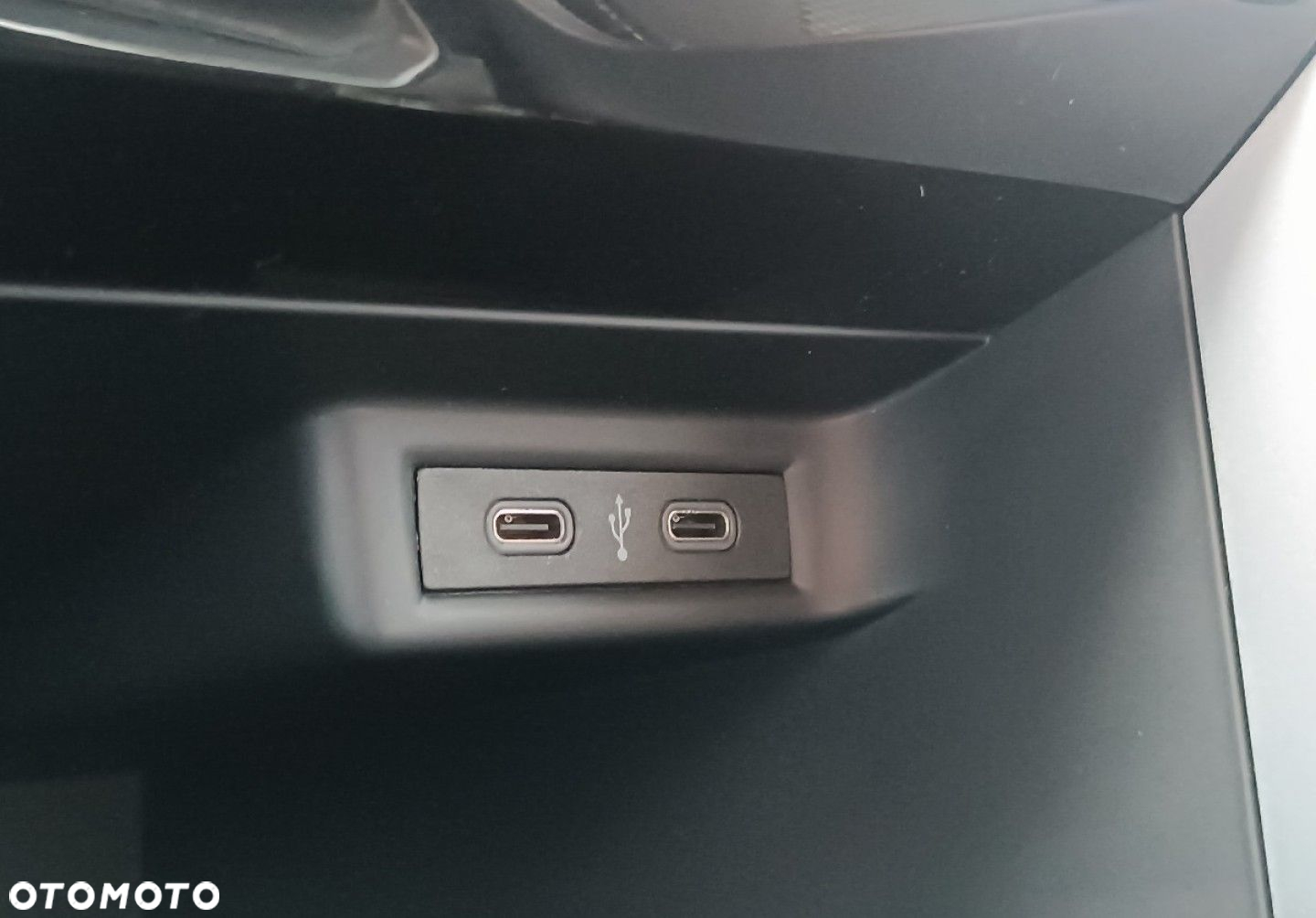 Volkswagen T-Roc - 36