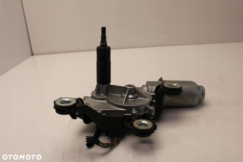 SKODA FABIA II LIFT HB 10R- SILNICZEK MECHANIZM WYCIERACZKI TYŁ 5J9955711A - 4